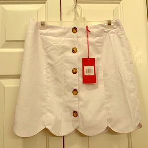 NWT Southern proper scalloped skirt